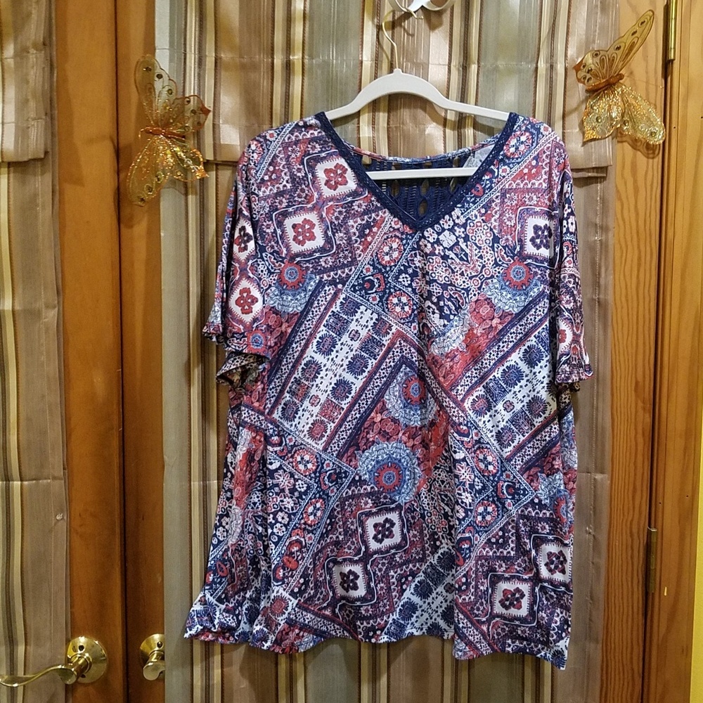 Tapestry Print Top - Picture 2 of 5